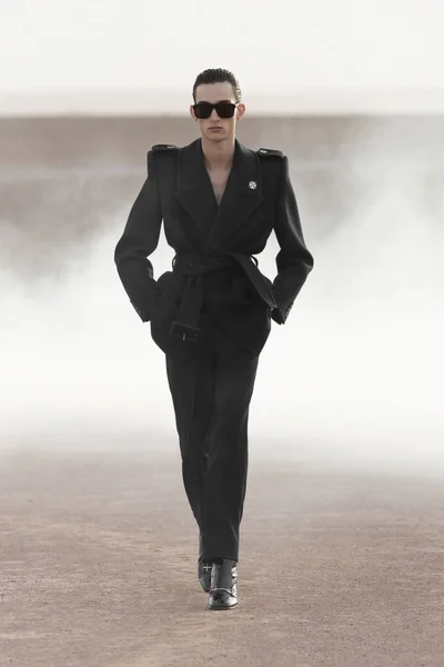 Look 20